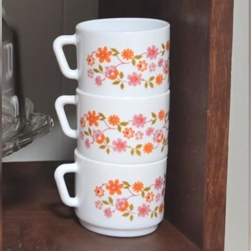 vintage Arcopal "Scania" tea cups Set Of 3.